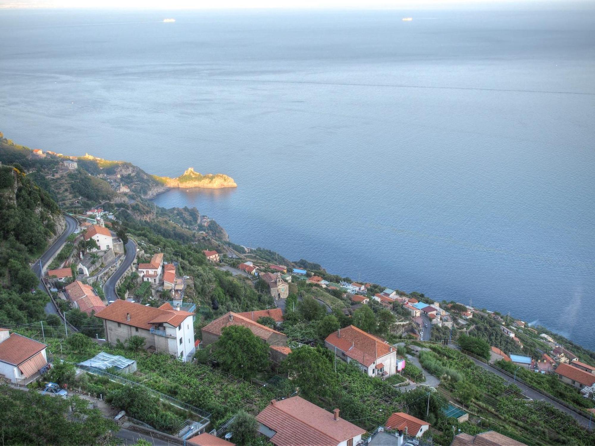 Villa Donna Fausta Аджерола Екстериор снимка